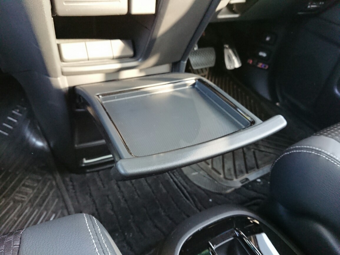 ホンダ(純正) センターテーブル のパーツレビュー | ステップワゴンスパーダハイブリッド(☆しの☆) | みんカラ