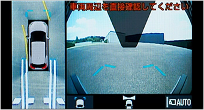 yariscross_p_v_monitor02
